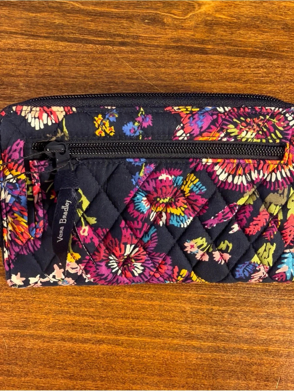 Vera Bradley Black Quilted Floral Turn-Lock Wristlet Wallet New Without Tags - Picture 6 of 7